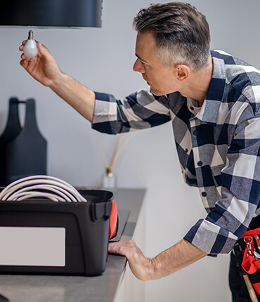 Ouest à Dom Services, votre expert en petit bricolage à domicile à Acigné